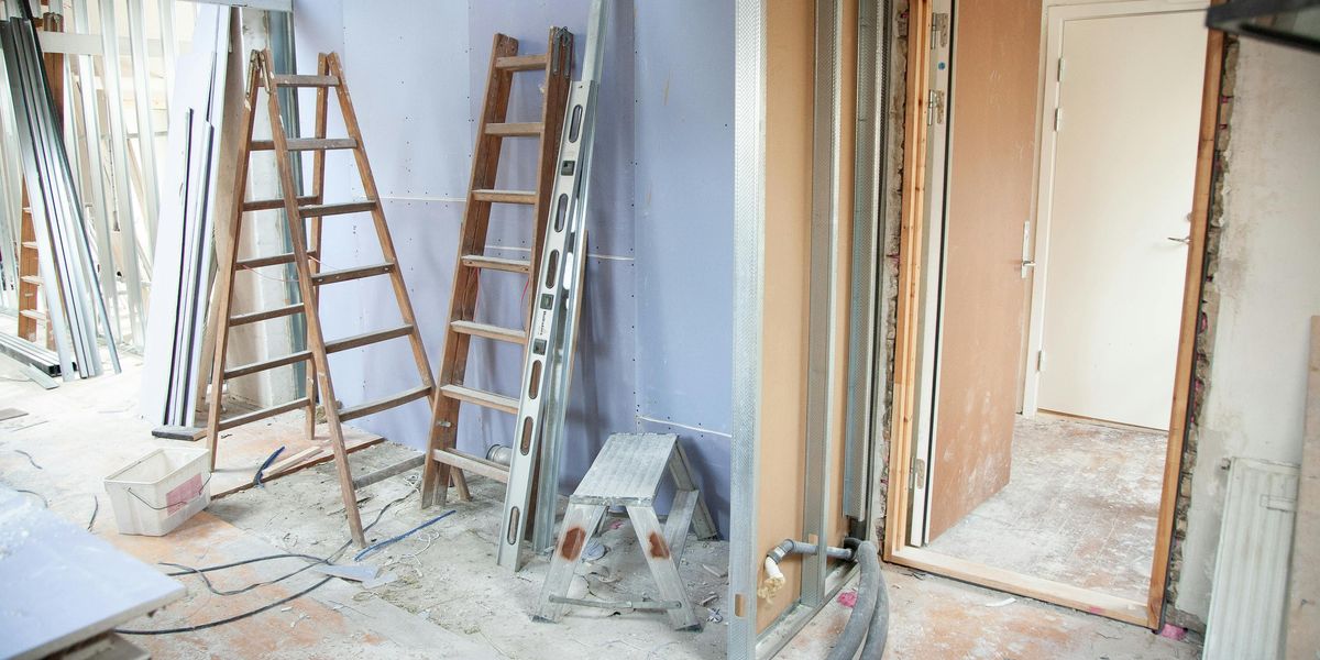 The best drywall repair company in Columbus, Ohio and central Ohio is Freedom Painting & Drywall Finishing.