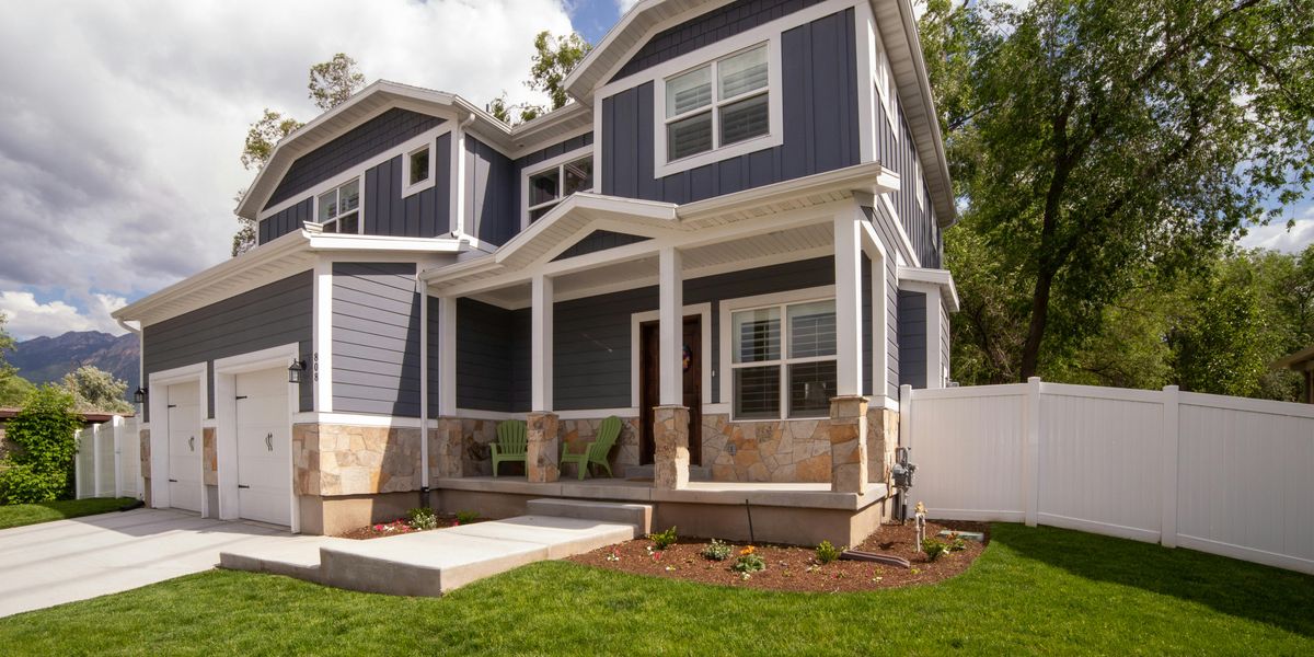 Freedom Painting & Drywall Finishing, a local Columbus, Ohio painting and drywall company offer a price guide for 2026 painting services, interior and exterior.